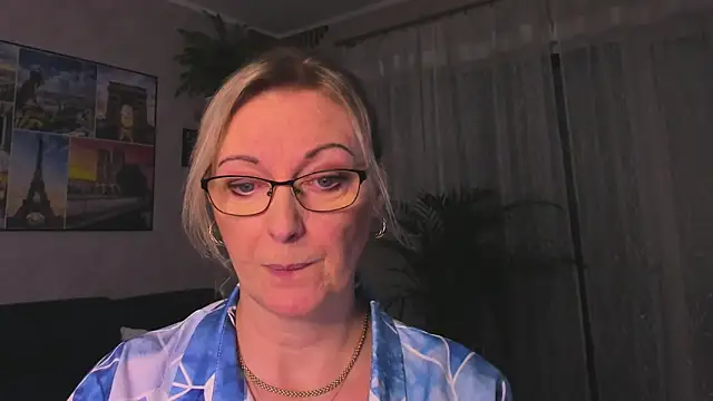 vanessa_chat - Vanessa_chat's free webcam - UK Sex Cams