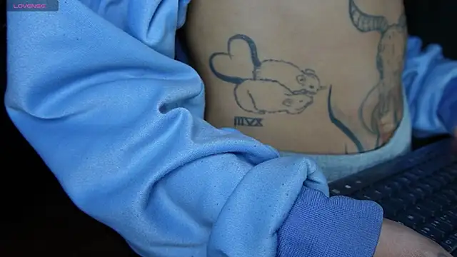 _sharlotte777 webcam