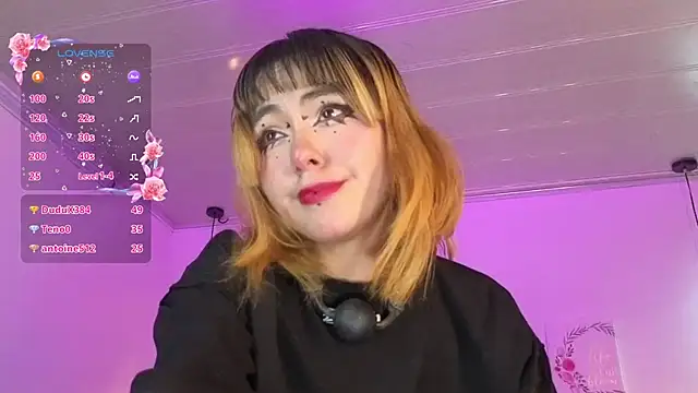 NinaSakura_Eup webcam