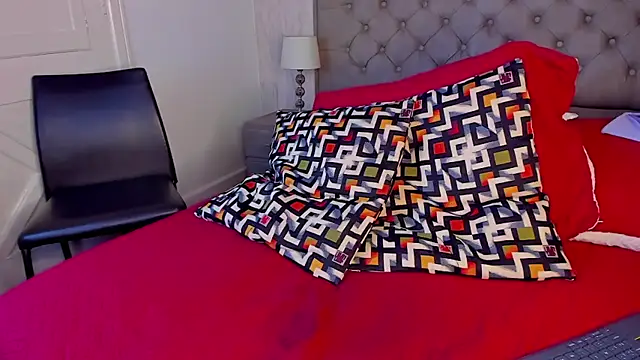 Sienna_brunette webcam