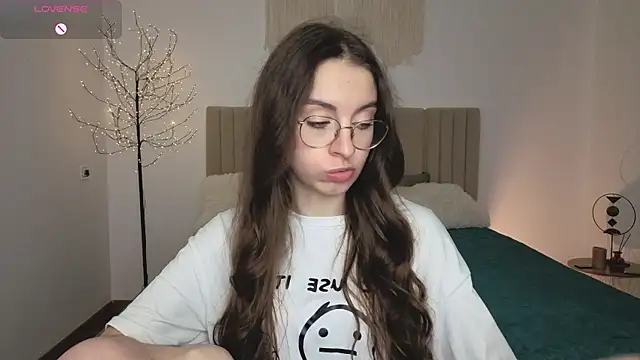 real_cutie1 (F teen) - birthday present