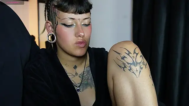 _sharlotte777 webcam