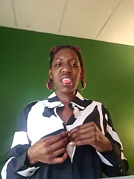 oliviaprettypussy webcam