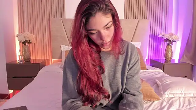 Victoria_Beaumont webcam