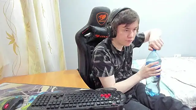 iliaskrislove live sex cam