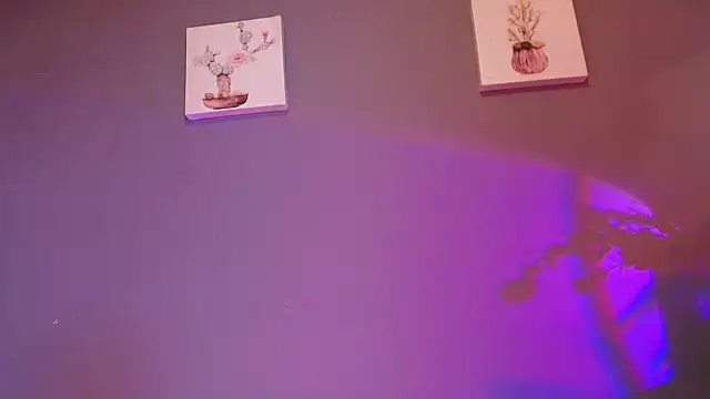 adara_johnson__ webcam