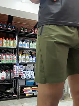 paul22cm- - Paul22cm-'s free webcam - UK Sex Cams