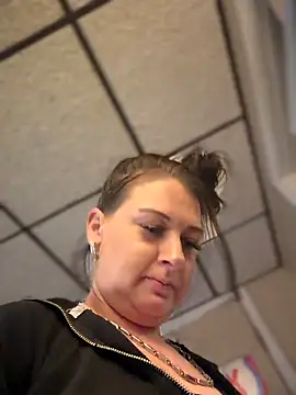 Milfshortcakes webcam