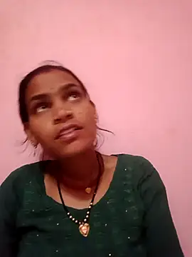 big_krishma_nena - BIG_KRISHMA_NENA's free webcam - UK Sex Cams