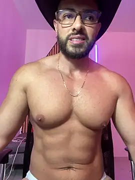 magnumchris - Magnumchris's free webcam - UK Sex Cams