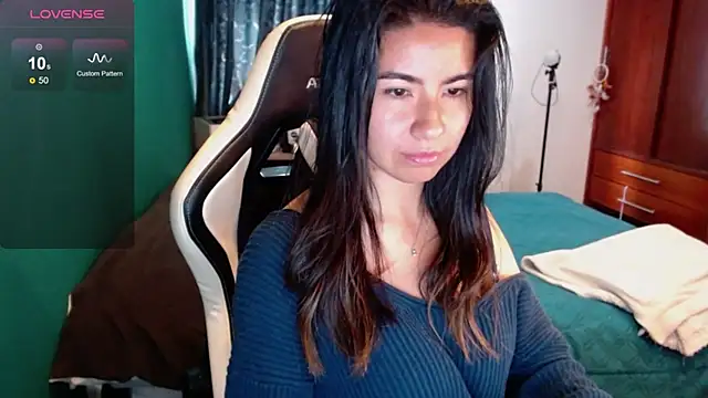 alice_middlee webcam