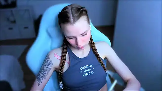 StellaLawless webcam