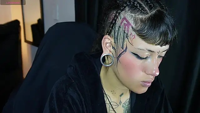 _sharlotte777 webcam