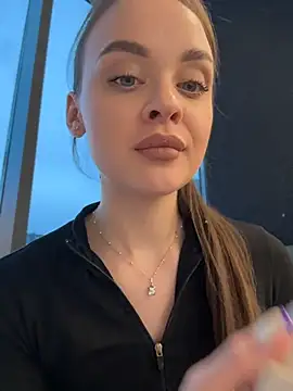 kristirich - KristiRich's free webcam - UK Sex Cams