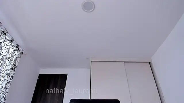 nathaly_laurentt - Nathaly_laurentt's free webcam - UK Sex Cams