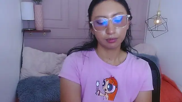 Violet_2003 webcam