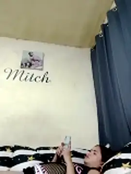 sexymitchyx24 webcam
