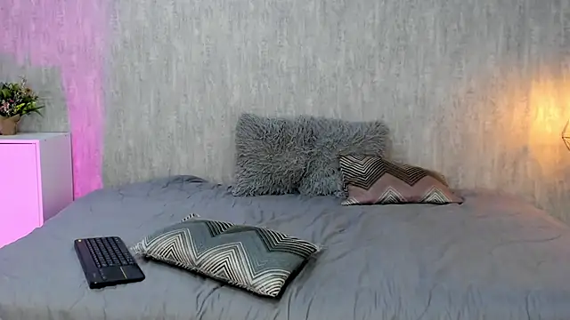 milu_zc - Milu_zc's free webcam - UK Sex Cams