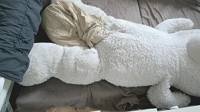 CeriseLapine live sex cam