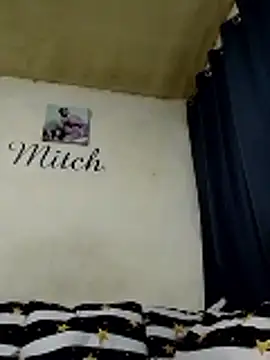 sexymitchyx24 webcam