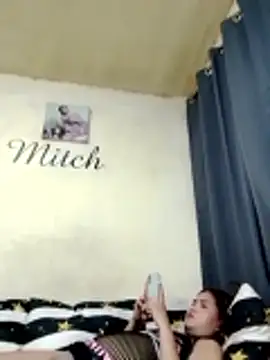sexymitchyx24 webcam