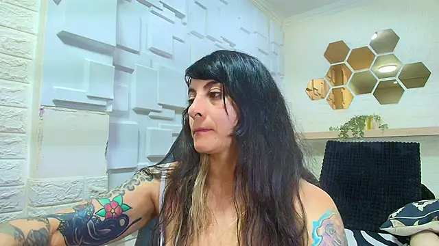 Naughty_Kittenm webcam