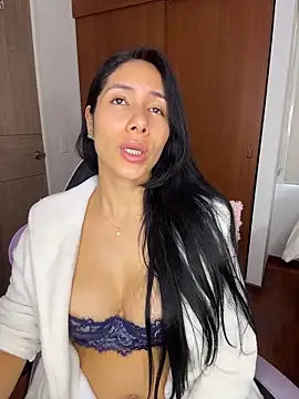 ArianaReynoldss webcam