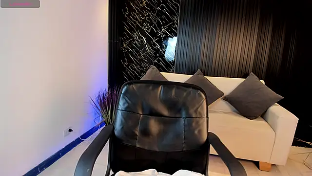 Alicee_Broownn webcam