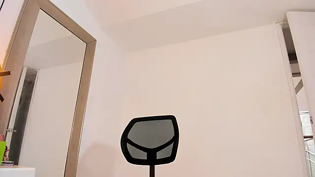 Katey_Curvy01_ webcam