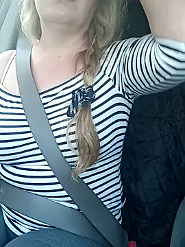 Saysomething3 webcam