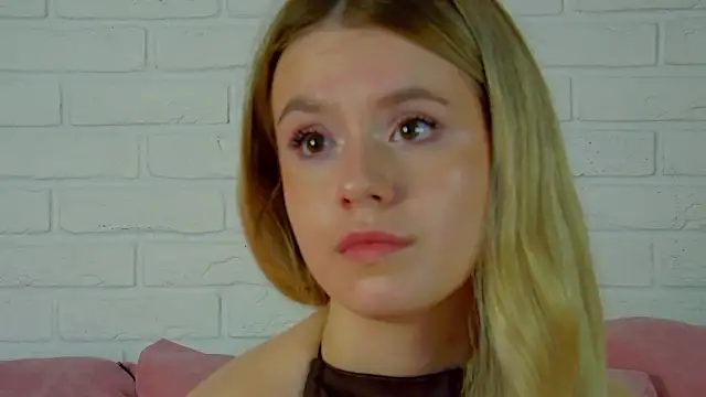 MilanaBalmain webcam