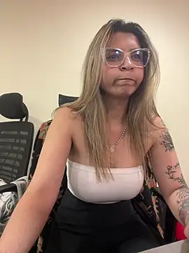 Isabella_Varella webcam