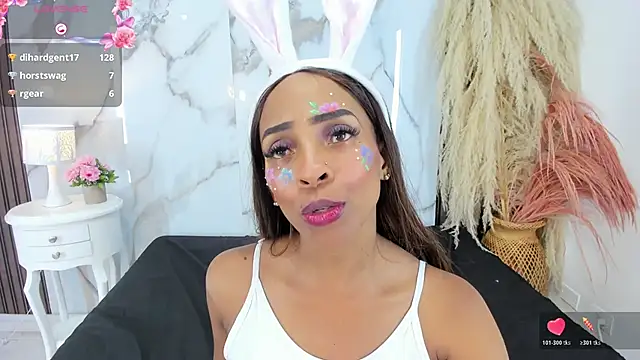 hilarythomsom webcam