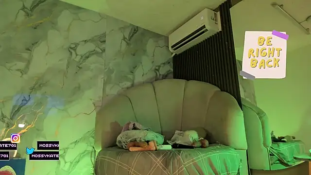 Katemoss70's Stripchat show and profile