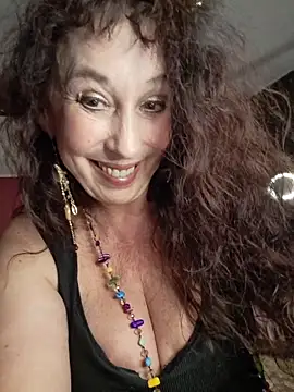 GypsyEsmeralda webcam