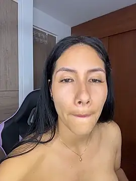 ArianaReynoldss webcam