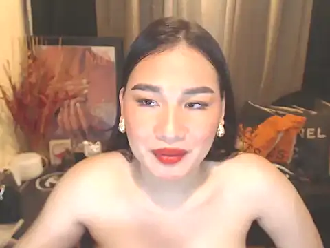 YourHotBambie webcam