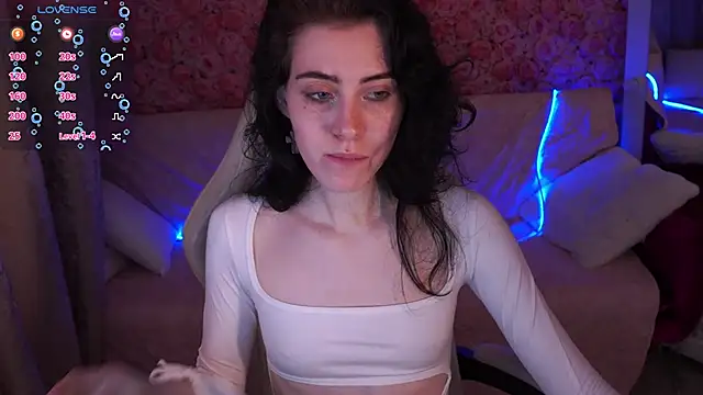 CurleyBlueEyes webcam