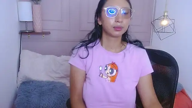 Violet_2003 webcam