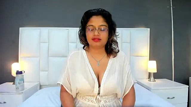 yeral2017 - Yeral2017's free webcam - UK Sex Cams