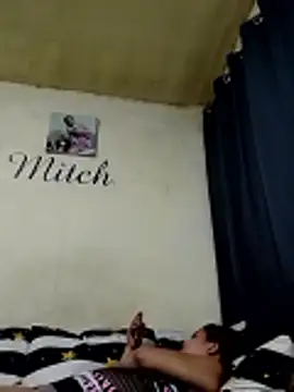 sexymitchyx24 webcam