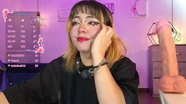 NinaSakura_Eup webcam