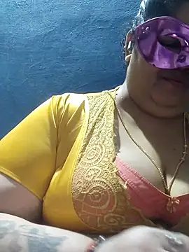 tamilthanushri webcam