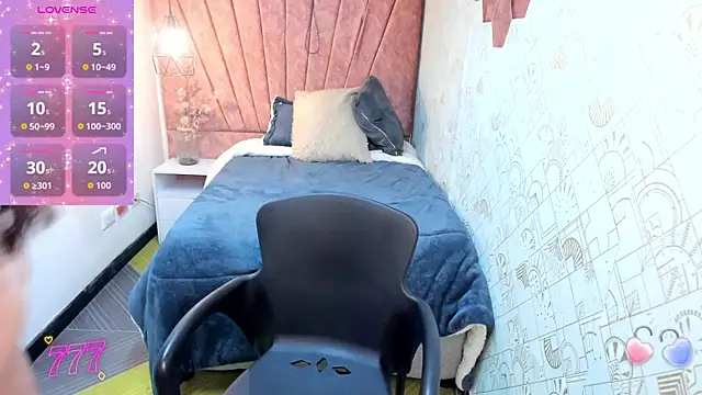 Zoe__Taylor__ webcam