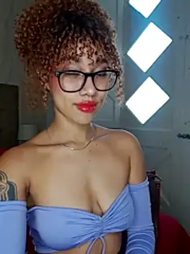 Sienna_brunette webcam