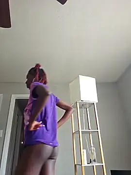 oliviaprettypussy webcam