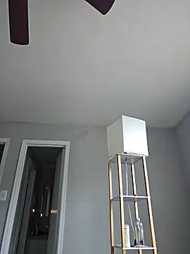 oliviaprettypussy webcam