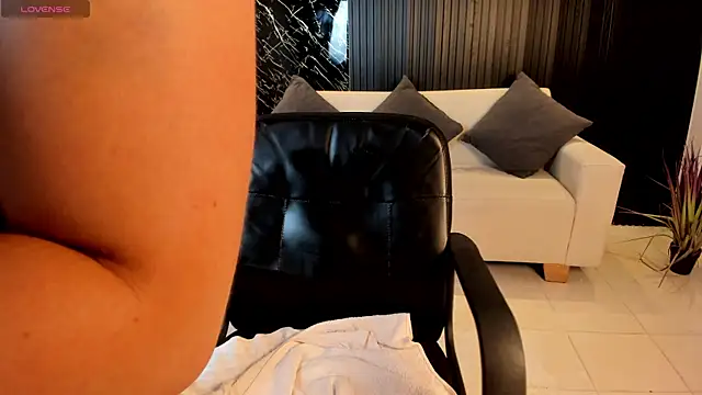 Alicee_Broownn webcam