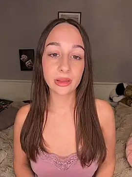 chiarasommer - ChiaraSommer's free webcam - UK Sex Cams