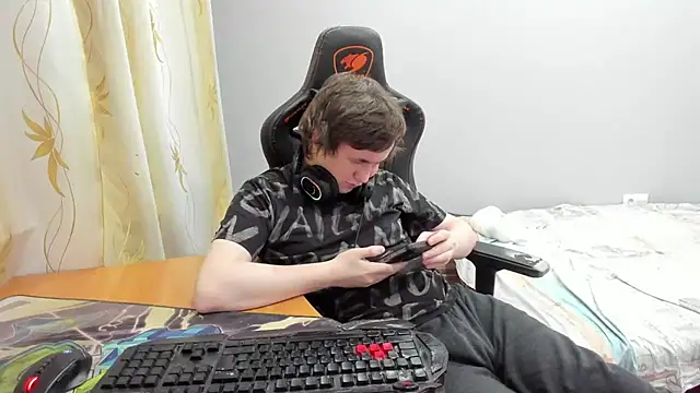 iliaskrislove webcam